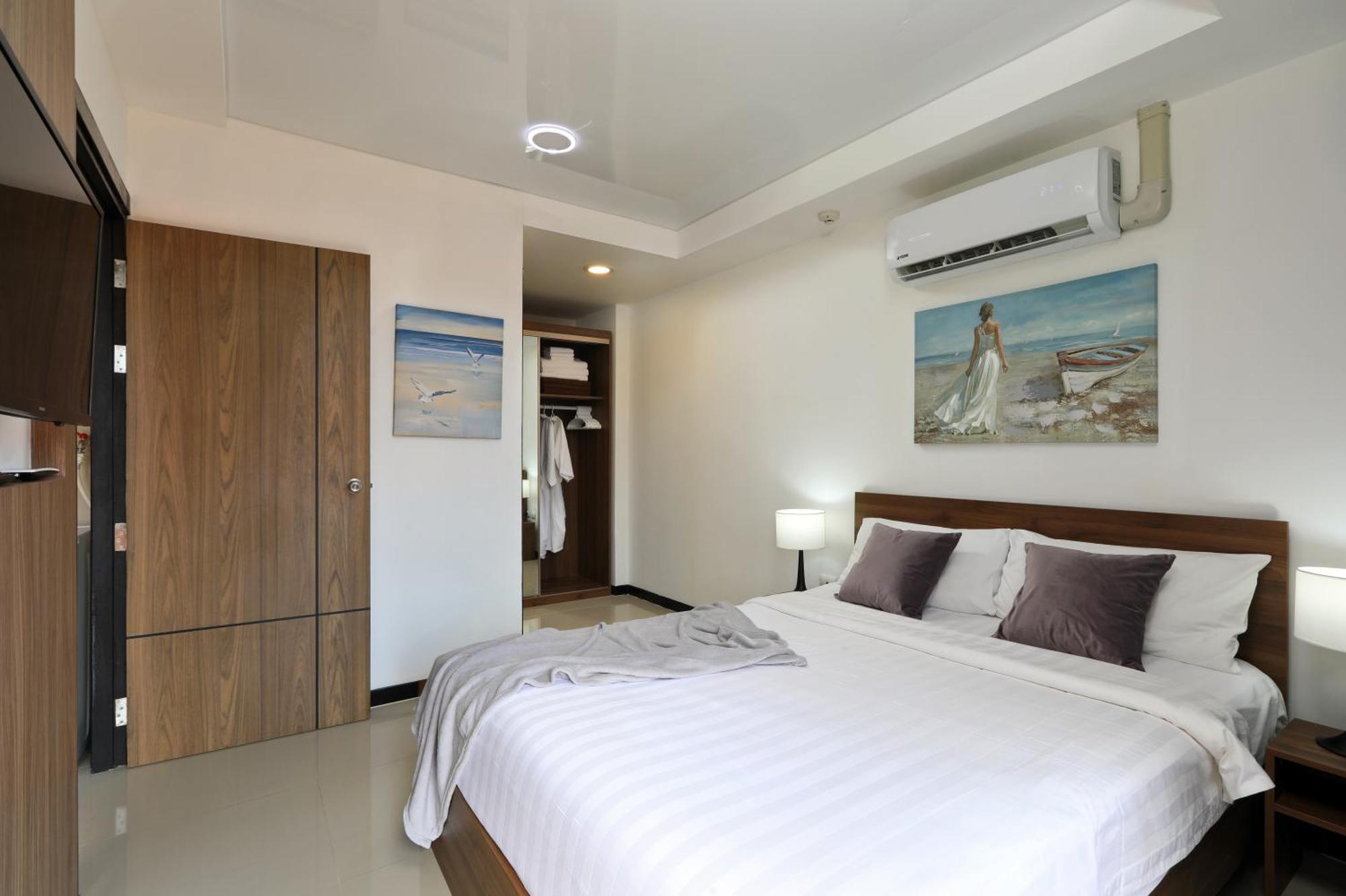 Naiharn Beach Condo By Capital Pro Phuket Exterior photo